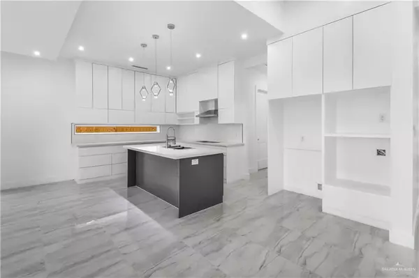 Edinburg, TX 78541,2404 N Revolution ST