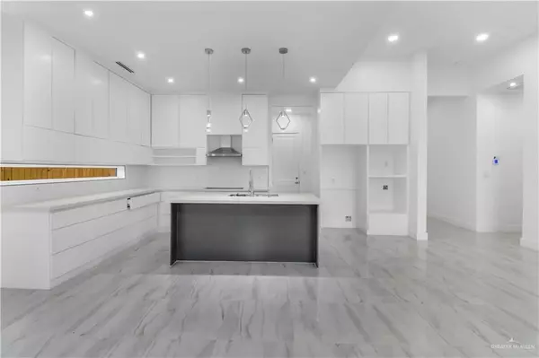 Edinburg, TX 78541,2404 N Revolution ST