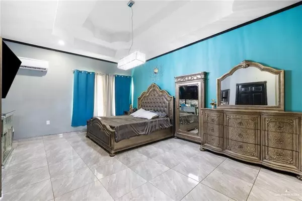 Donna, TX 78537,6809 Red Deer ST