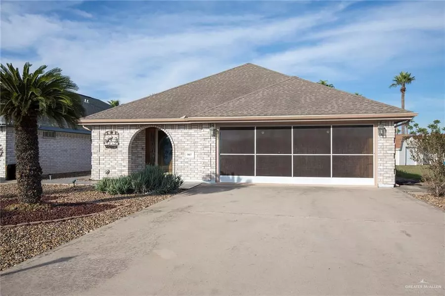 907 Lake View DR, Mission, TX 78572