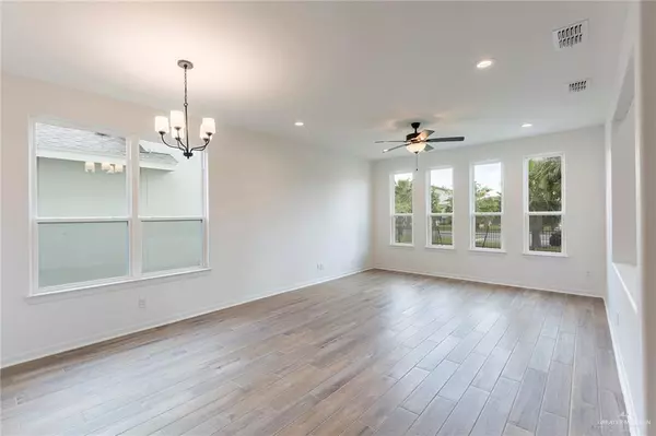 Mcallen, TX 78504,10218 15th ST