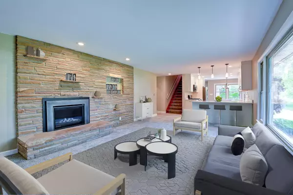 Bayside, WI 53217,9065 N Tennyson