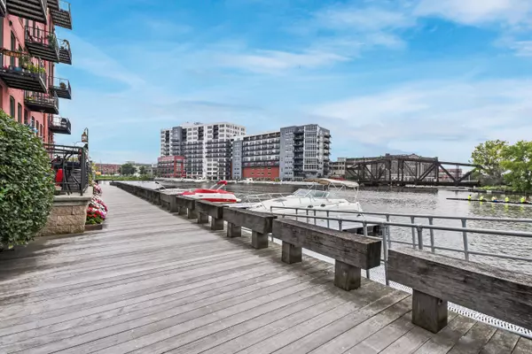 141 N Water Unit 35, Milwaukee, WI 53202