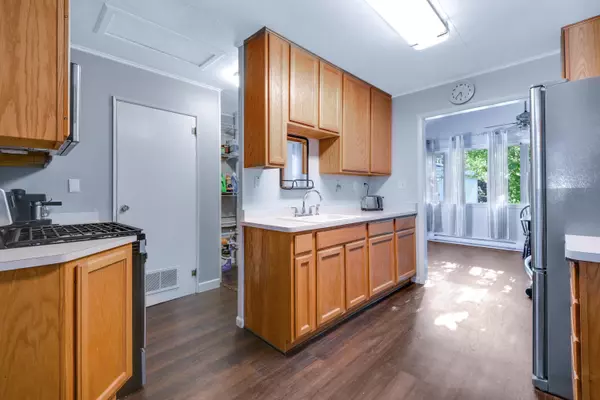 Milwaukee, WI 53207,3659 S 5th