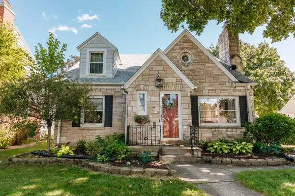 2758 N 90th, Milwaukee, WI 53222