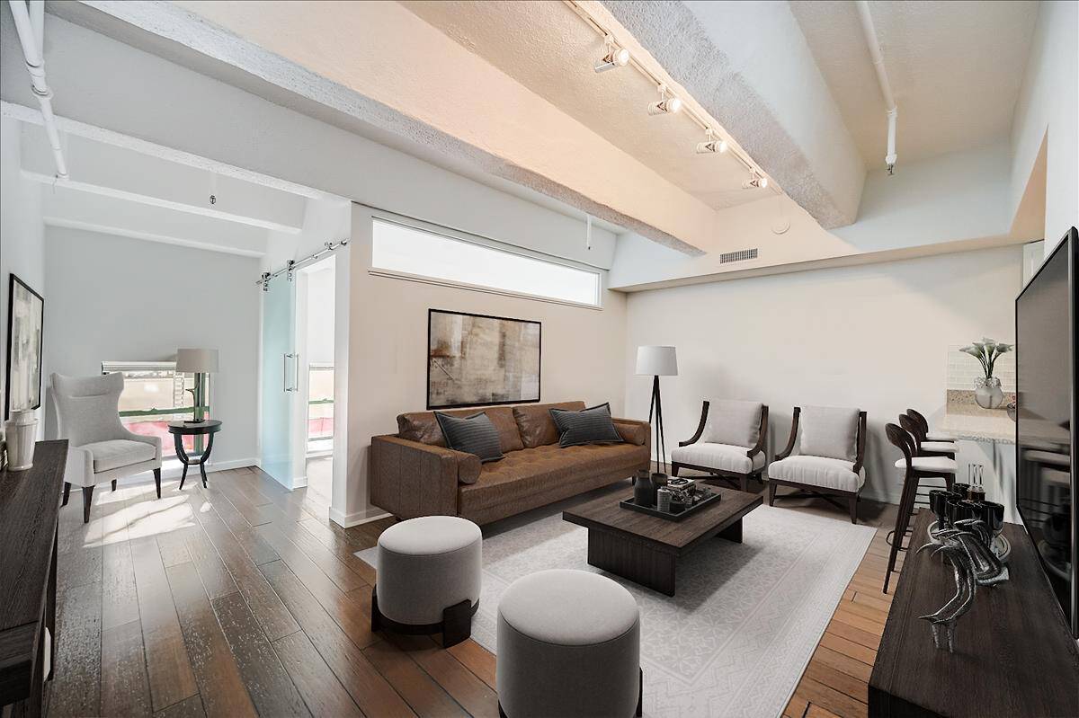 270 E Highland Unit 115, Milwaukee, WI 53202