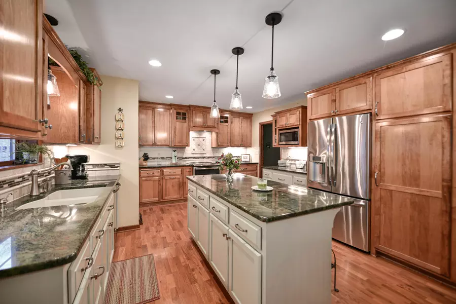 29300 Manor, Waterford, WI 53185