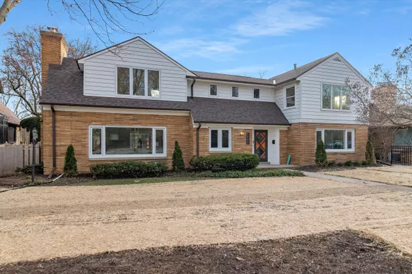 Shorewood, WI 53211,4455 N Lake