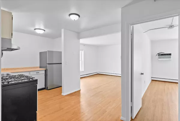 Brown Deer, WI 53209,9500 N Green Bay Unit 101