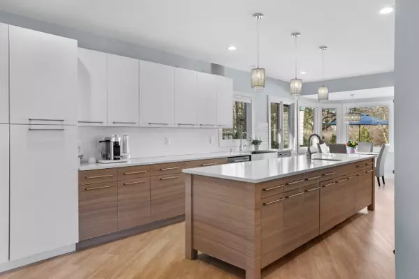 Whitefish Bay, WI 53211,4515 N Lake