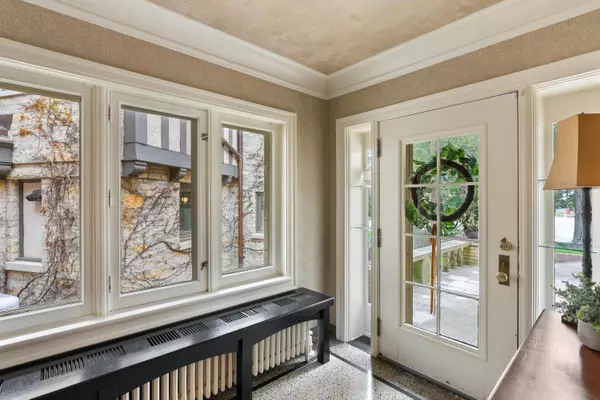 Whitefish Bay, WI 53217,4923 N Oakland