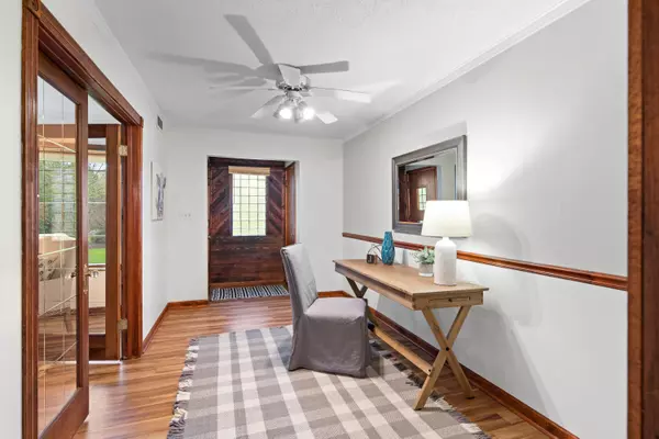 Mequon, WI 53092,11450 N Riverland