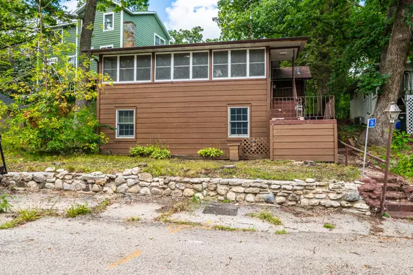 Twin Lakes, WI 53181,336 Oak Ridge