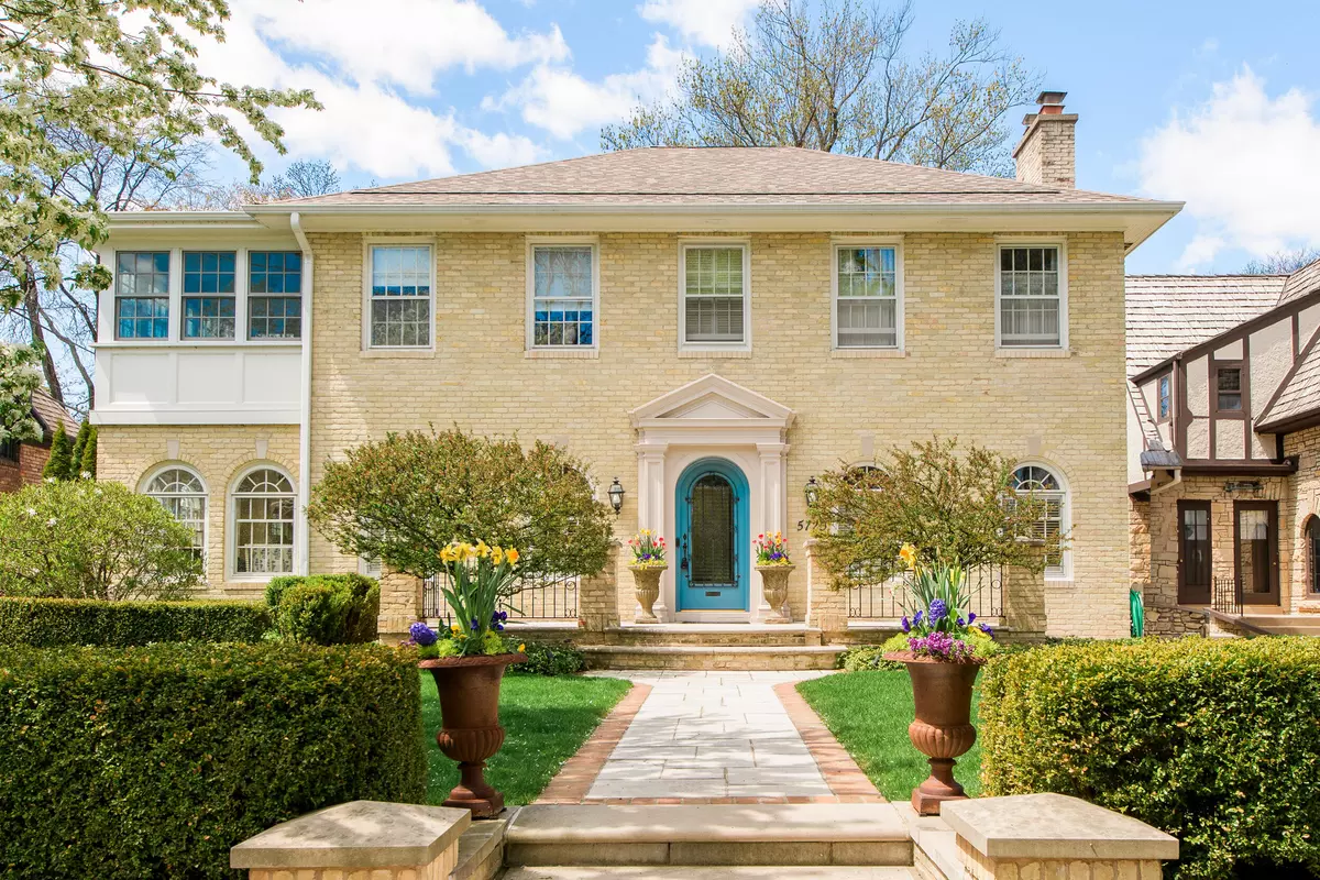 Whitefish Bay, WI 53217,5723 N Shore