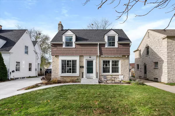 5335 N Shoreland, Whitefish Bay, WI 53217