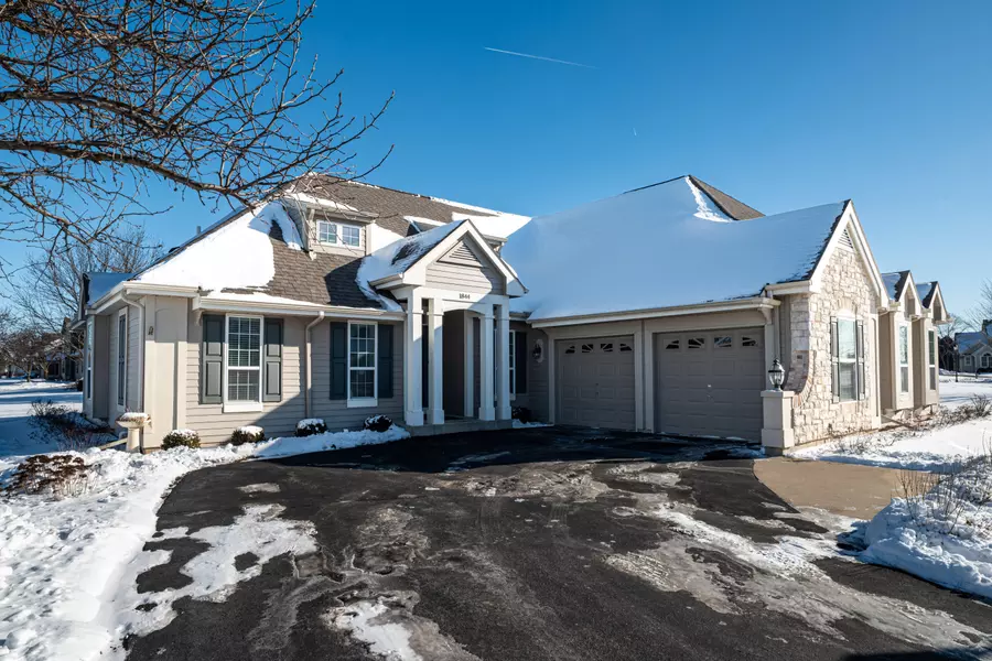 1844 River Lakes, Oconomowoc, WI 53066