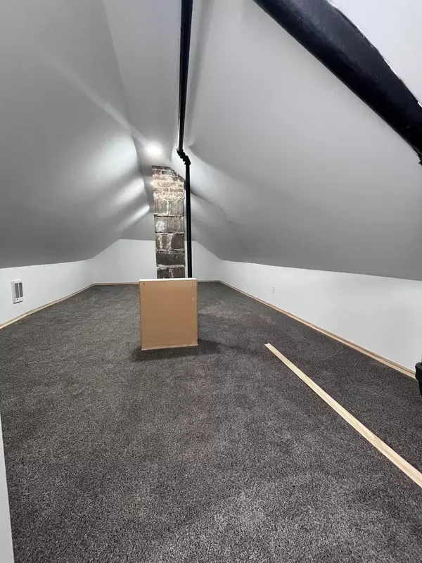 Milwaukee, WI 53214,530 S 66th