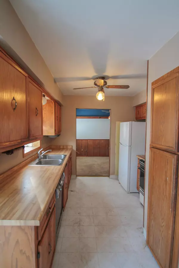 Milwaukee, WI 53210,2741 N 56th