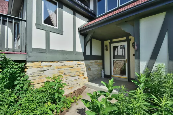 Richfield, WI 53017,3076 Red Fox