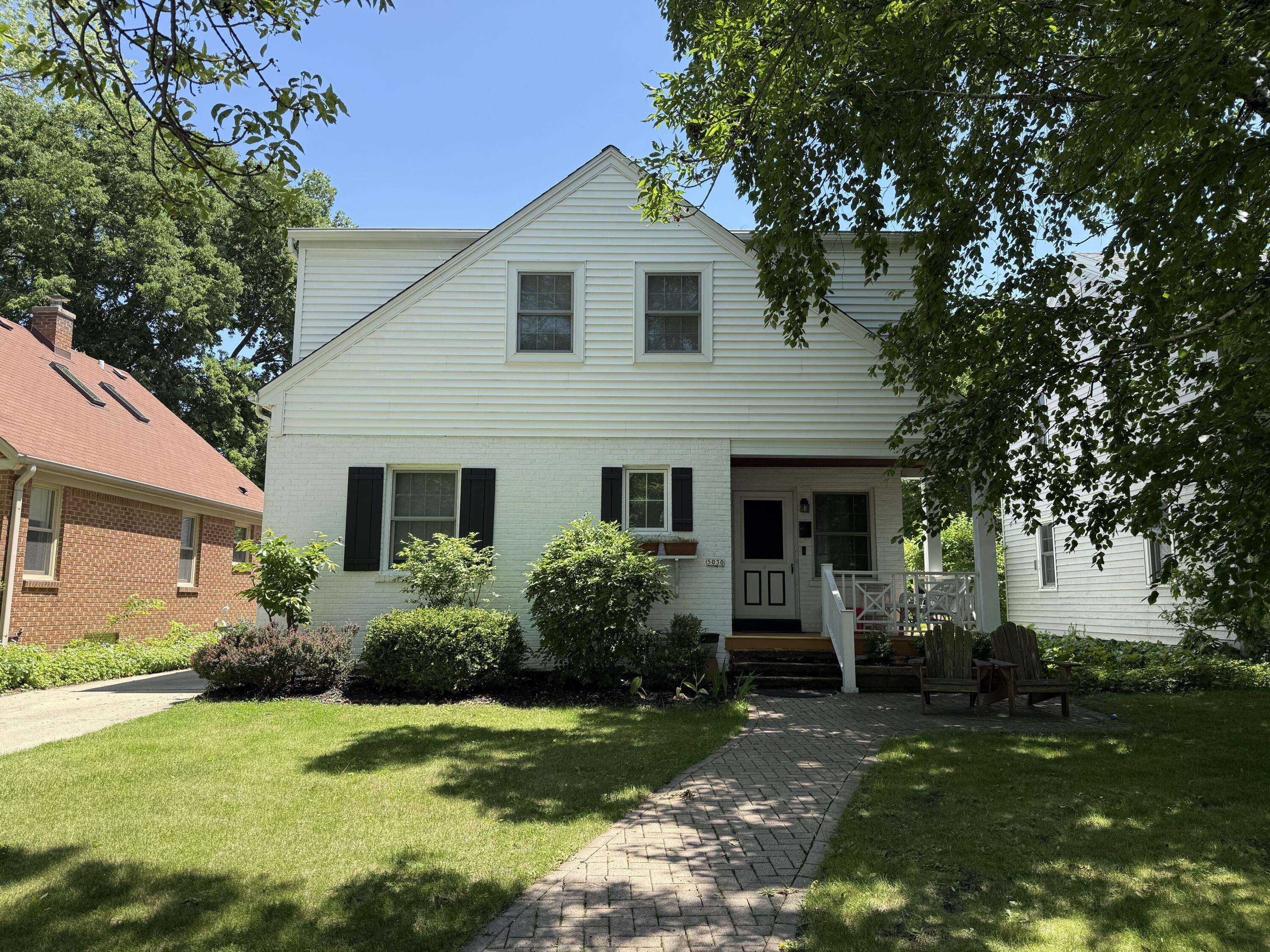 5030 N Kent, Whitefish Bay, WI 53217
