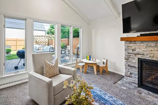 Whitefish Bay, WI 53217,5030 N Kent