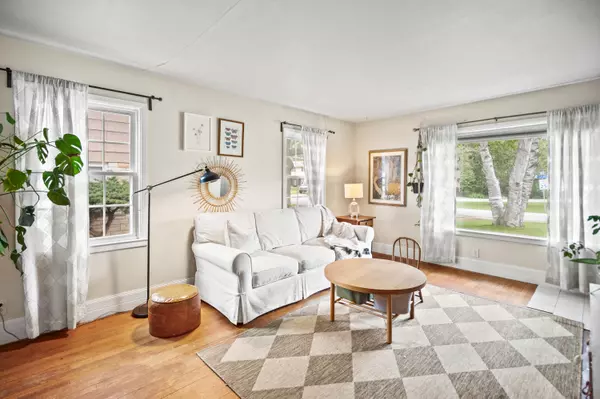 Glendale, WI 53209,860 W La Salle