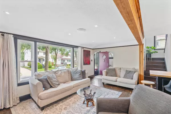 Milwaukee, WI 53207,229 E Norwich