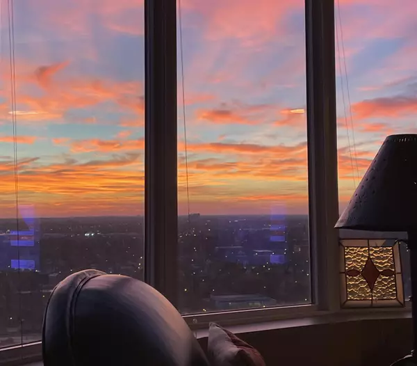 Milwaukee, WI 53207,2525 S Shore Unit 24B