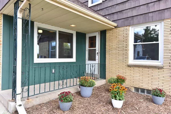 Oak Creek, WI 53154,9709 S Howell