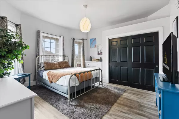 Milwaukee, WI 53212,600 W Garfield Unit 602