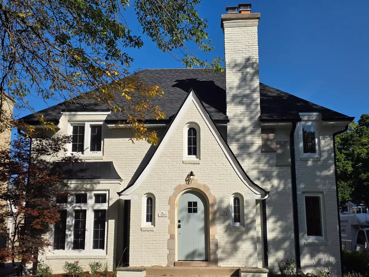 Whitefish Bay, WI 53217,6054 N Bay Ridge