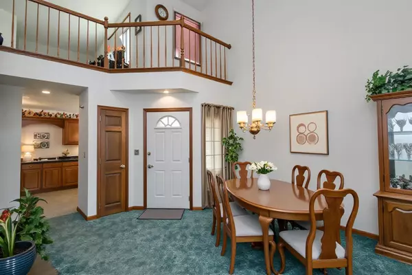 Pewaukee, WI 53072,N22W24144 Cloister Unit 6C