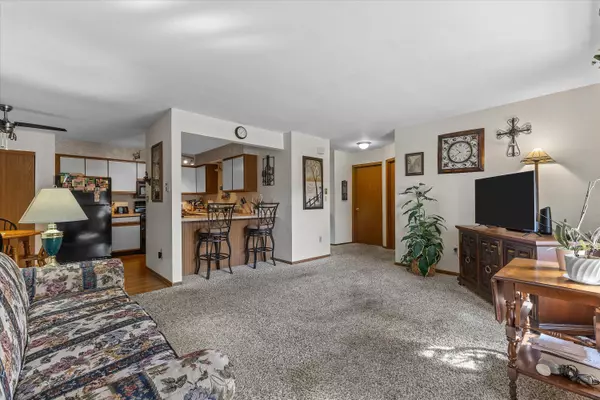 Muskego, WI 53150,S75W16788 Jacob Unit 12