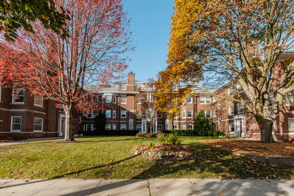 Milwaukee, WI 53211,3123 N Marietta Unit #1