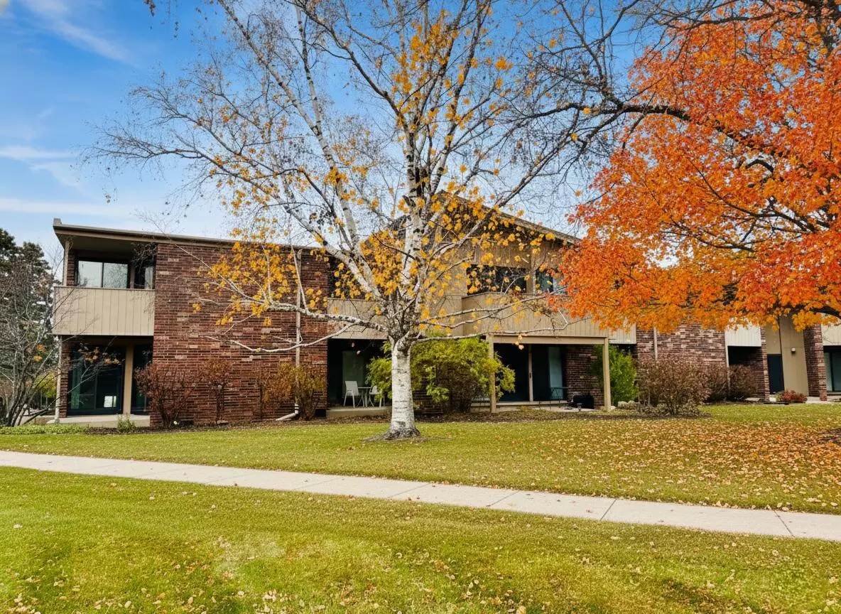 Fox Point, WI 53217,425 W Willow Unit 153