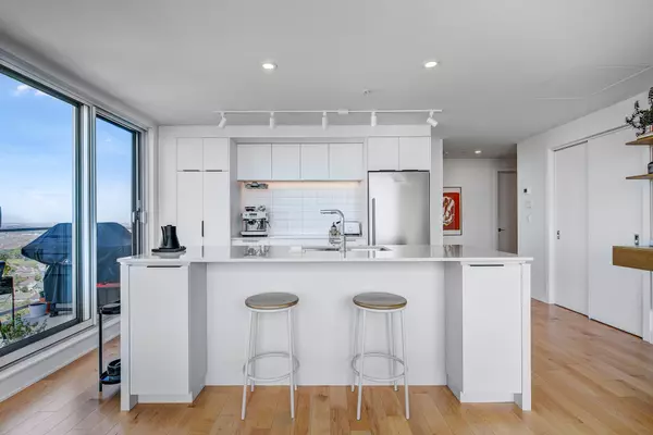 Brossard, QC J4Z0T8,60 Rue de l'Éclipse #2602