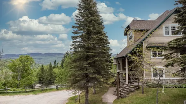 185 Rue du Mont-Plaisant #2, Mont-tremblant, QC J8E1L2