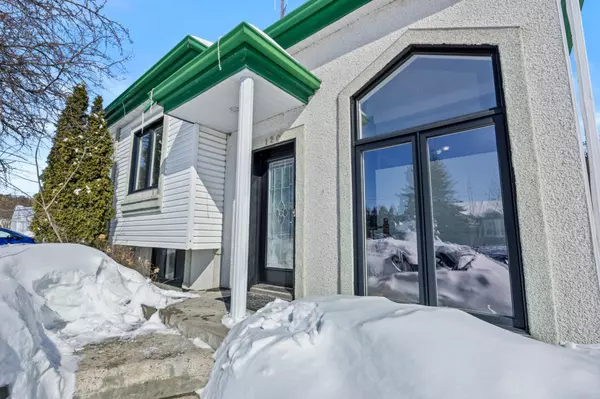 Lavaltrie, QC J5T3C5,120 Rue Beaumont