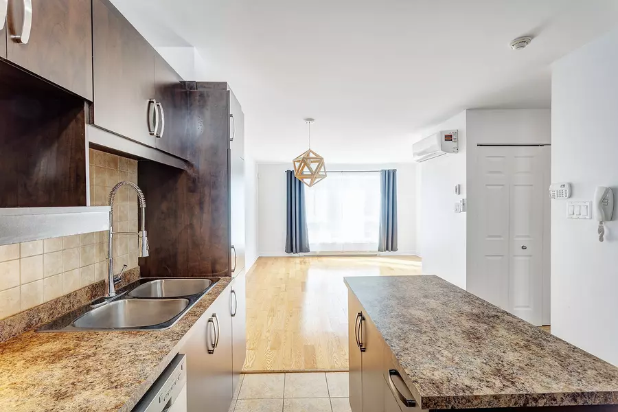 4570 Rue Hochelaga #4, Montréal (Mercier/hochelaga-Maisonneuve), QC H1V1C5