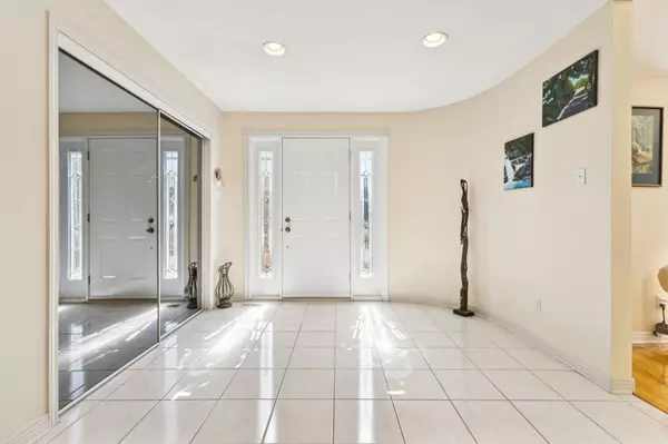 Gatineau (gatineau), QC J8T7M8,228 Rue de Salernes