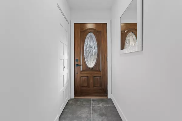 Montréal (pierrefonds-roxboro), QC H8Y1N9,42 16e Rue