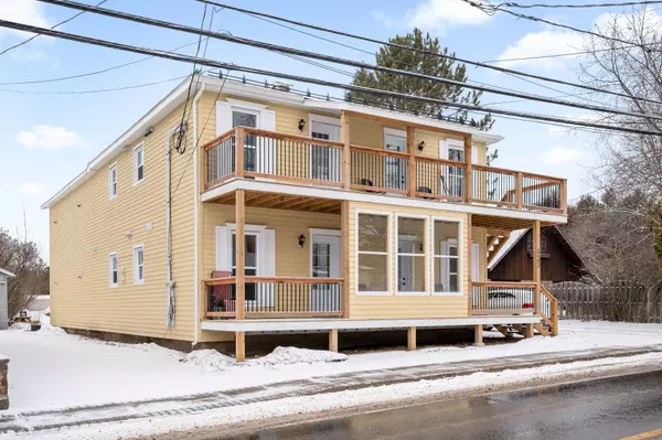 Mont-tremblant, QC J8E2W5,933 Rue Labelle