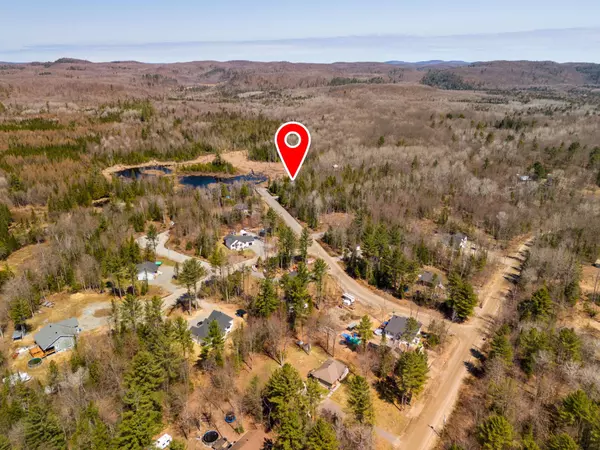 Mayo, QC J8L4G3,12 Ch. Lefebvre