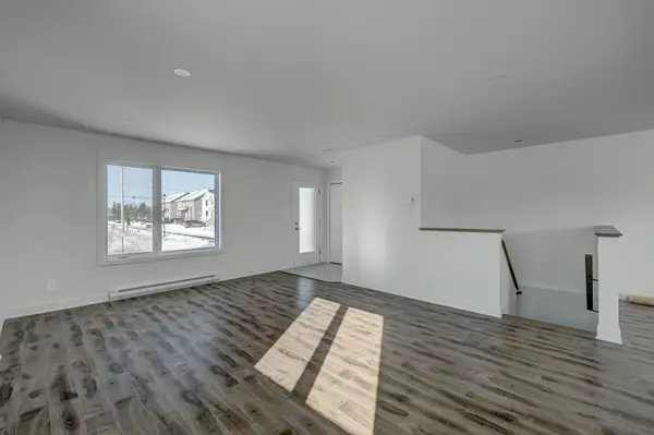 Huntingdon, QC J0S1H0,43 Rue Bowron