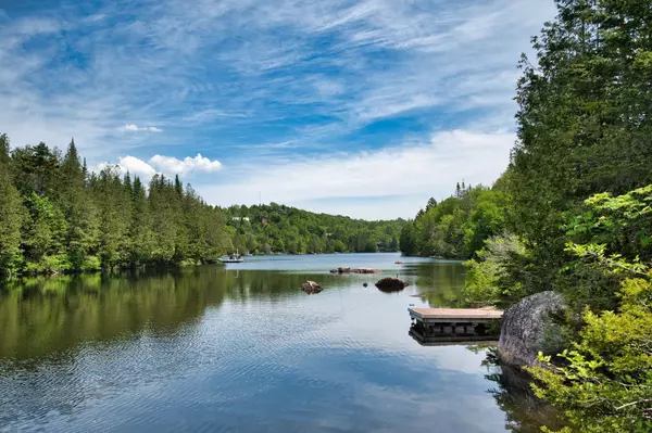 Wentworth-nord, QC J0T1Y0,Ch. des Sommets-du-Sud