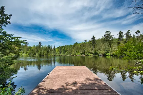 Wentworth-nord, QC J0T1Y0,Ch. des Sommets-du-Sud