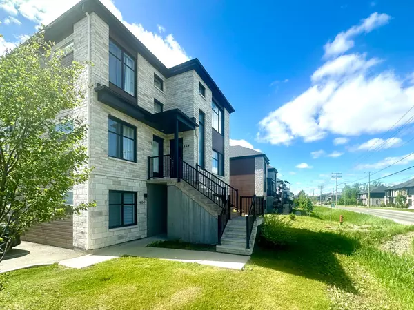 Sainte-Anne-Des-Plaines, QC J5N3Z7,490 Rue Séraphin-Bouc