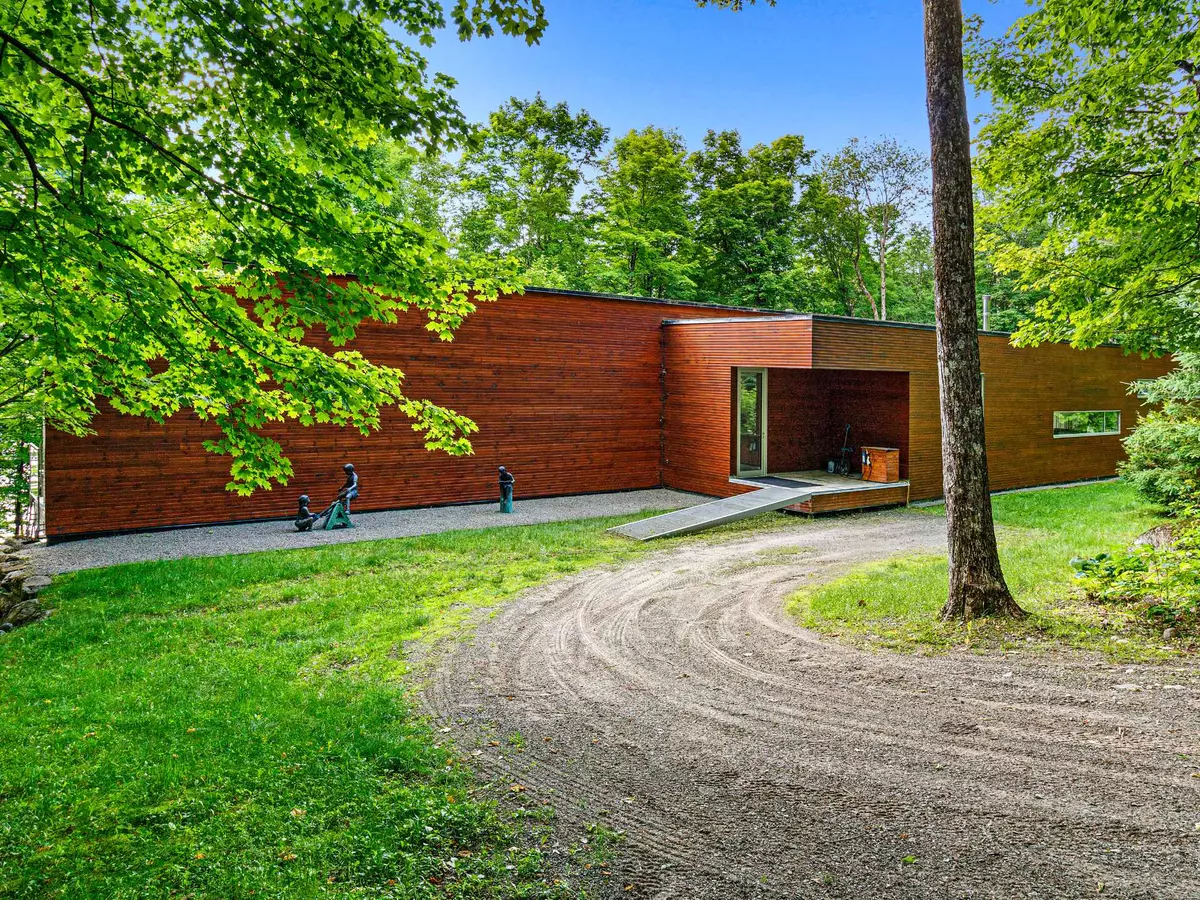 Mille-isles, QC J0R1A0,51 Mtée du Pont-Bleu