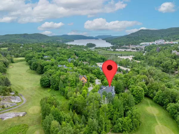 126 Ch. des Quatre-Sommets #3, Mont-tremblant, QC J8E1C6