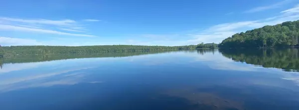 Rivière-Rouge, QC J0T1T0,Ch. des Guides